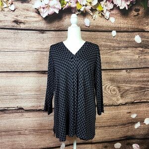 Croft & Barrow Women’s Rayon Black Abstract Geo Printed V-Neck Flared Blouse